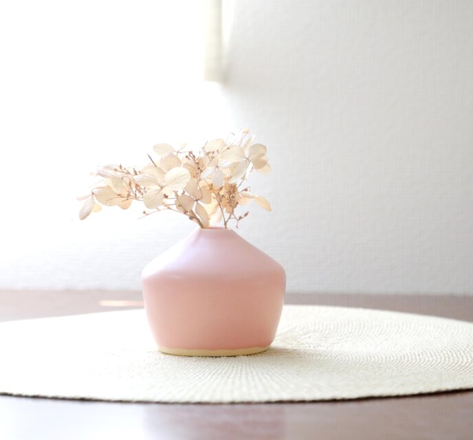 桜花釉の一輪挿し | iichi 日々の暮らしを心地よくするハンドメイドや