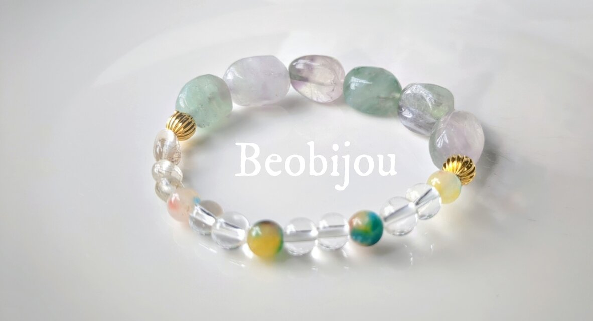 『フローライト&水晶&フォリエーテッドマイカインクォーツ」の天然石ブレスレット
