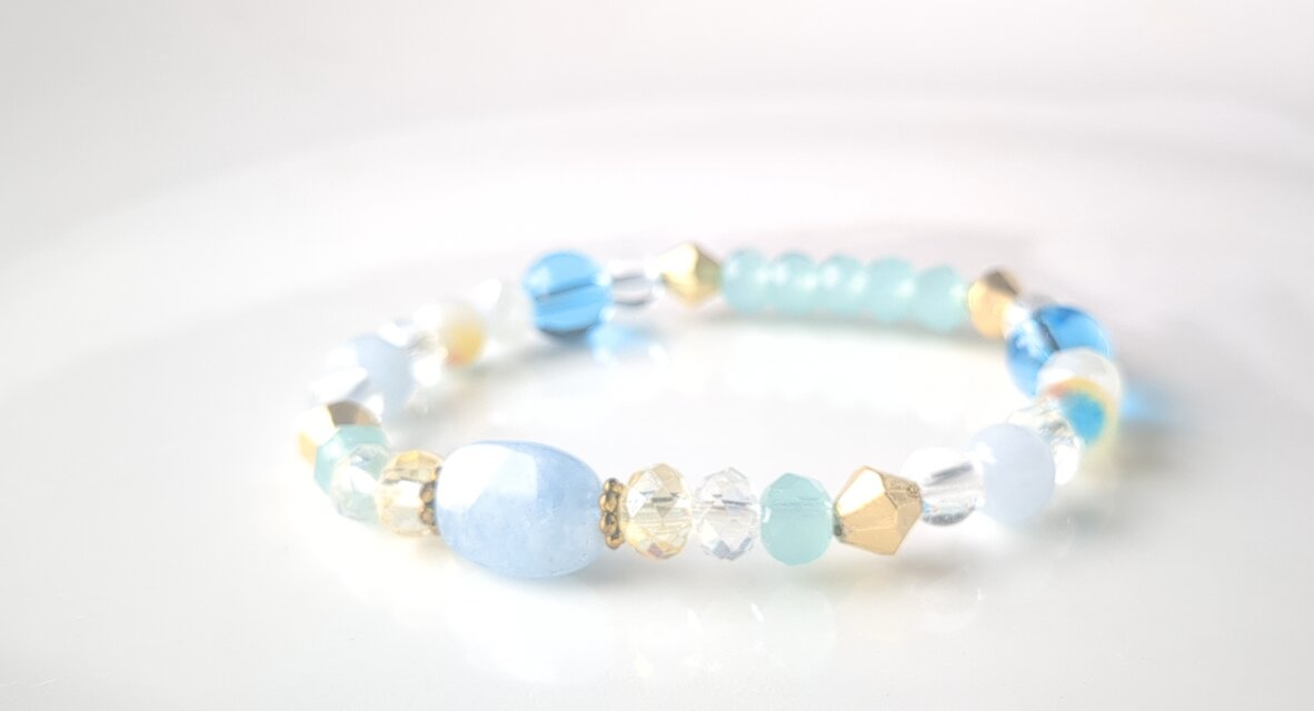 『アクアマリン&アクアオーラ&水晶&フローライト』の天然石ブレスレット