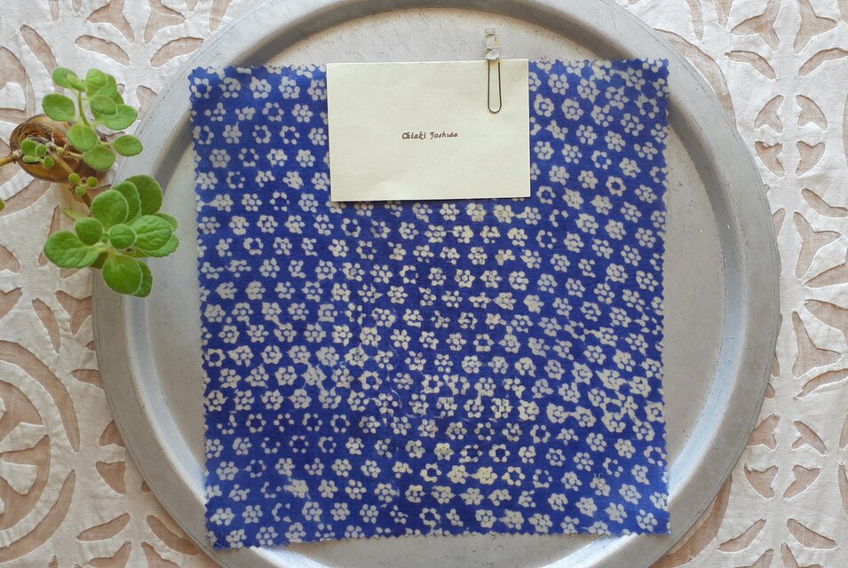 みつろうエコラップ 四角M：スカイブルー×ホワイト  小花柄 　<インド綿ブロックプリント エコラップ eco>