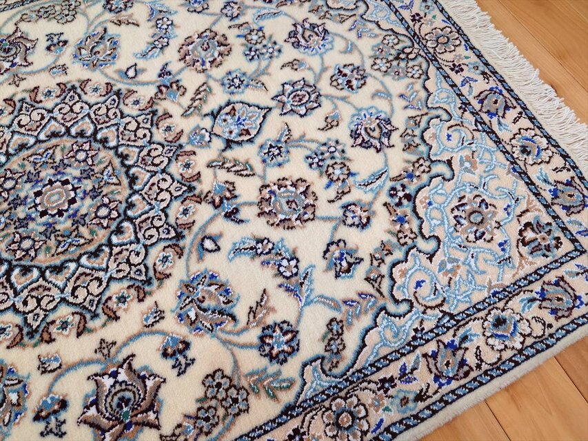 ペルシャ絨毯 ナイン産 118cm丸 丸いセンターラグペルシャ絨毯、円形のブルー色ナイン産1810156