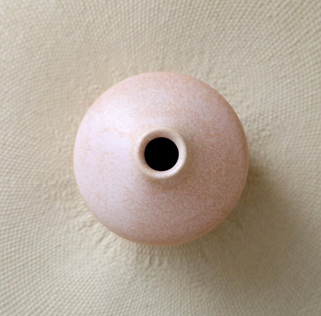 桜花窯変釉の一輪挿し | iichi 日々の暮らしを心地よくする