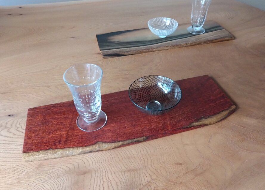 美しい杢目の銘木プレート