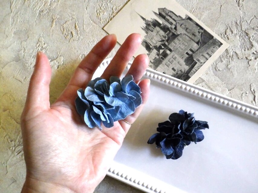 紫陽花のポニーフック □ 柔らかデニムの紫陽花 □ 2色展開 ライト