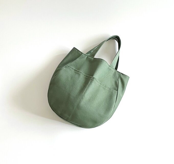 ⋆⸜ 新色⸝⋆ディープグリーン ラウンド型バッグ カツラギデニム 外ポケット A4