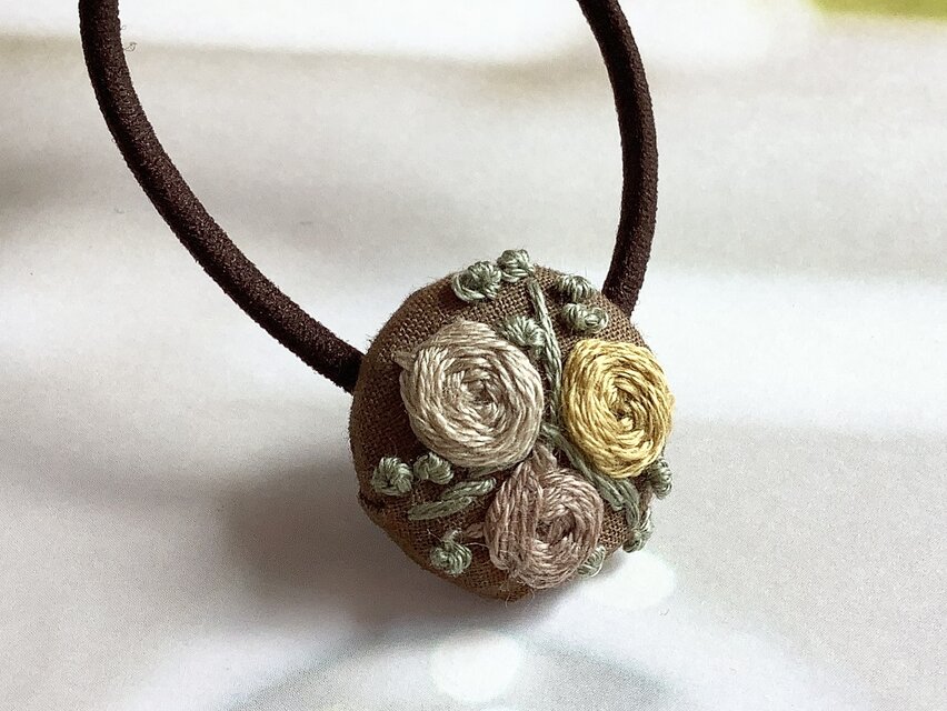 *Always*くるみボタンの小花ヘアゴム