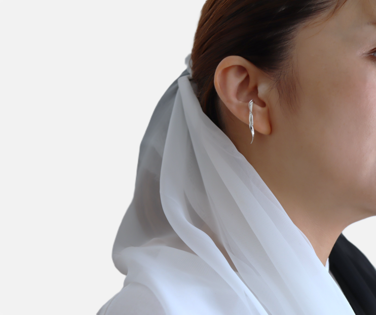 Ribbon tape SV925イヤーカフ 左耳用