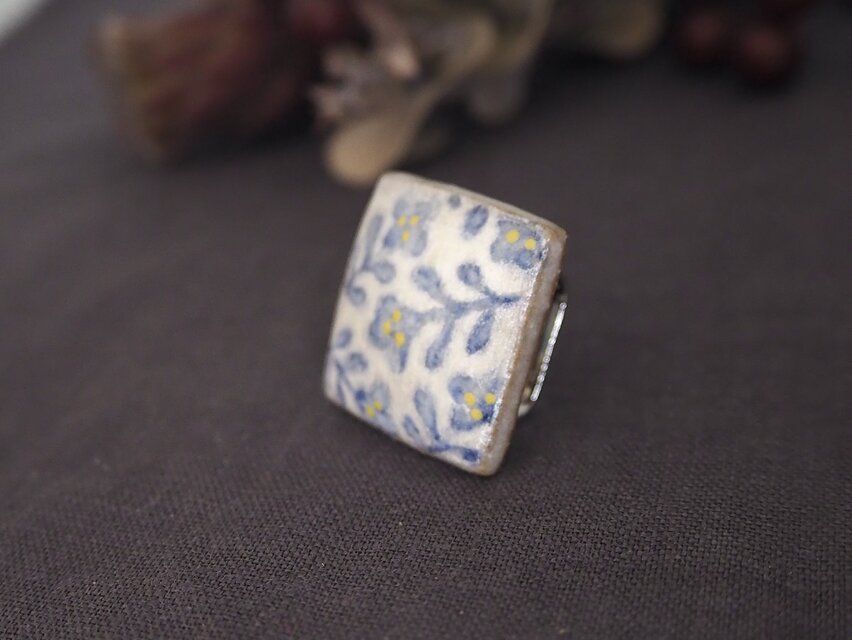 陶器の帯留め 『朝涼』 | iichi 日々の暮らしを心地よくする