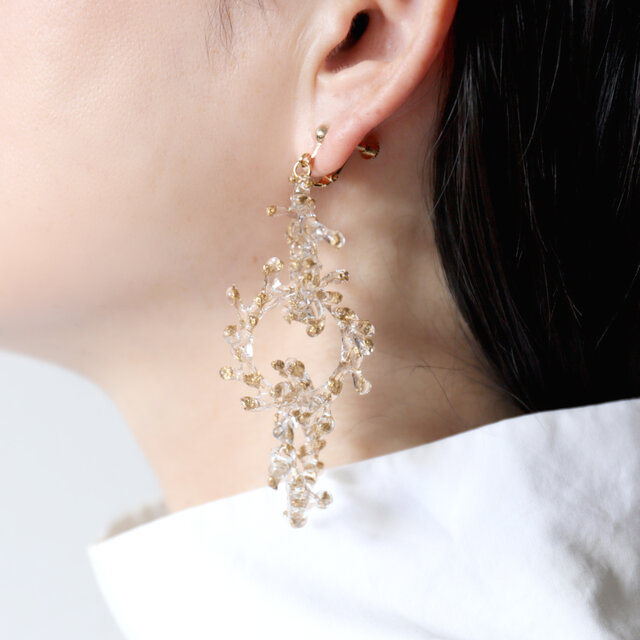 crown of baby's breath -triple- (white/gold)ピアス／イヤリング