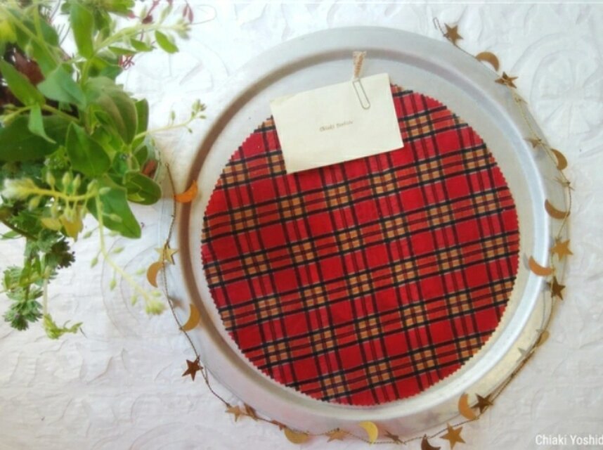 みつろうエコラップまるＬ：赤色 チェック柄 〈インド綿 ブロックプリント エコラップ エコ〉