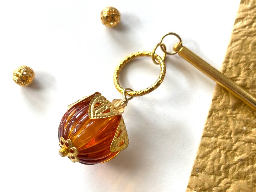 かんざし　べっ甲カラーのどんぐりビーズ　琥珀風　秋　一本挿し　一本簪　涼しげ　ブラウン　茶色　和風