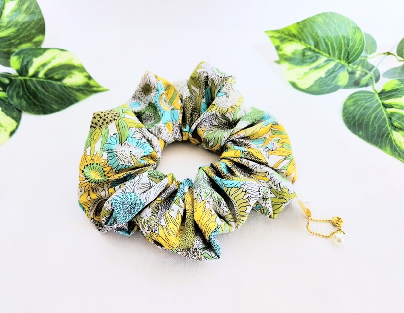 リバティスザンナイエローのビックシュシュ