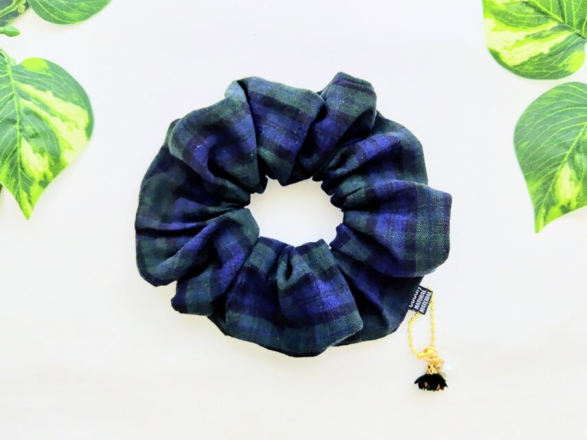 ブラックウォッチのビッグシュシュ