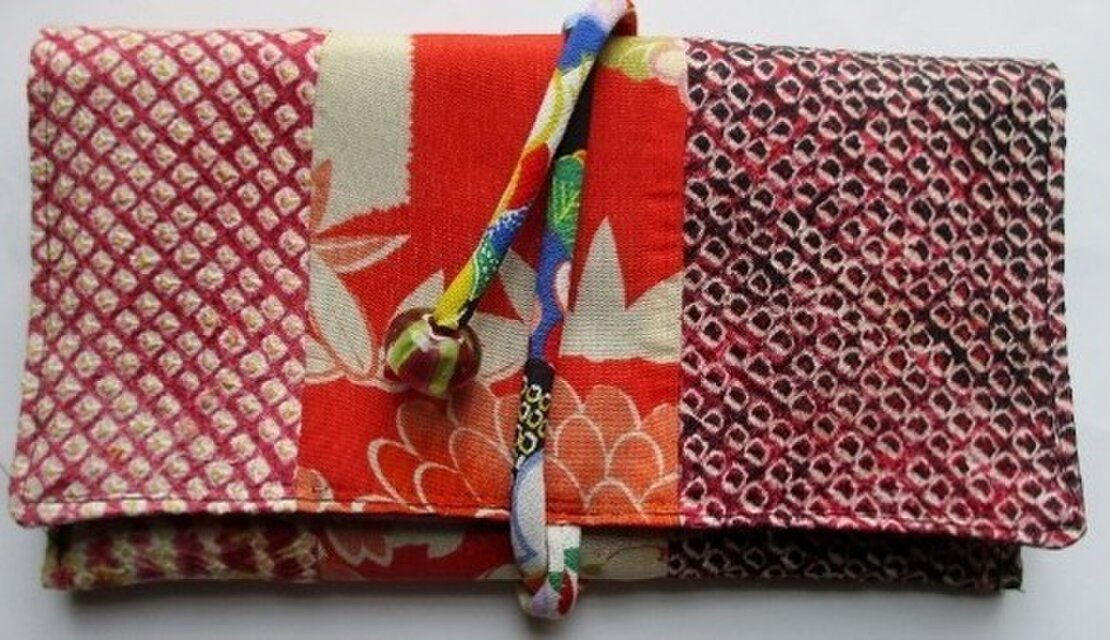 ８３２３　花柄と絞りの着物で作った和風財布・ポーチ　＃送料無料