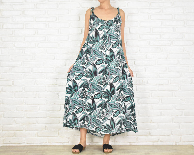 大人の夏に♪さらりと涼感！ボタニカル柄キャミソールワンピース