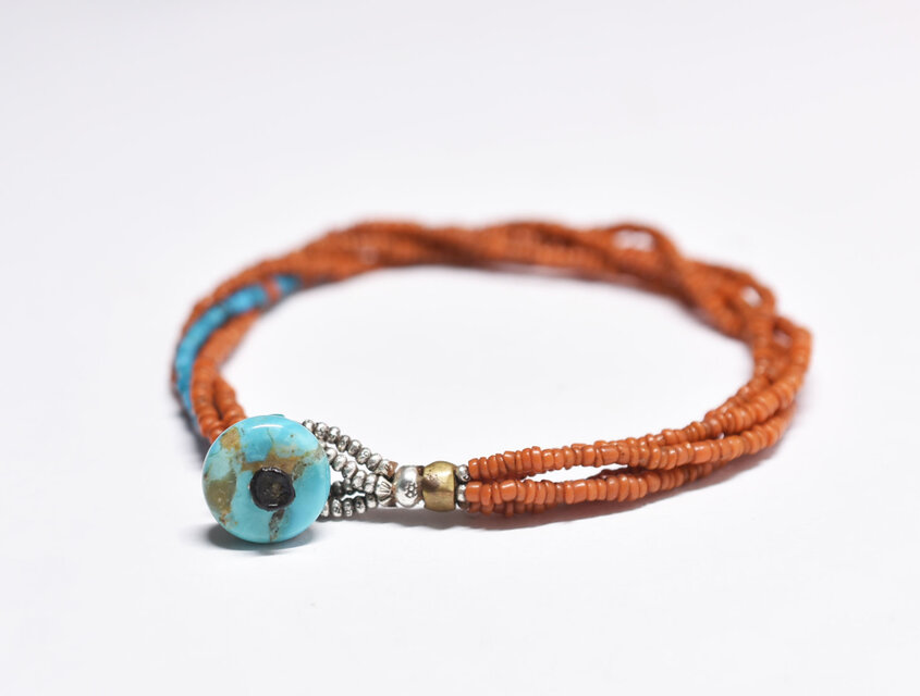 アンティークオレンジ色シードビーズとターコイズブルーホワイトハーツ