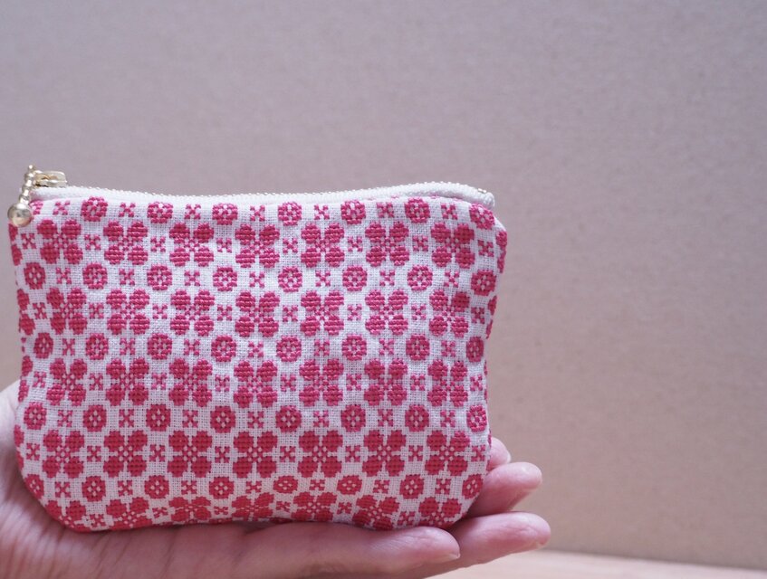 ハンドメイド クロスステッチ ポーチ ファスナー 総刺し | iichi 日々