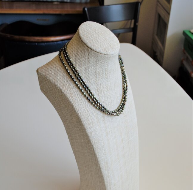 淡水ピーコックグリーンブラックパールの3連ネックレス＊43cm＊3.5