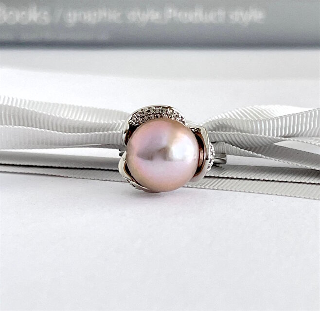 メタリックラベンダーピンク 大粒 ルベルパールのフラワーリング （12.5cm)