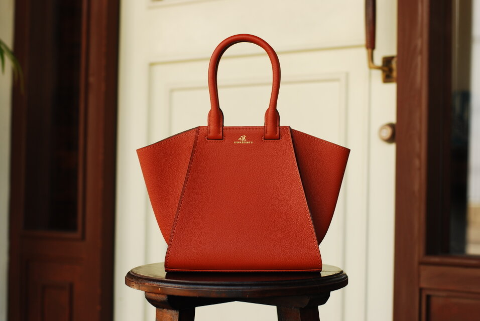 レザーハンドバッグ『スカーレット』ミニサイズ トリヨンノビーヨ