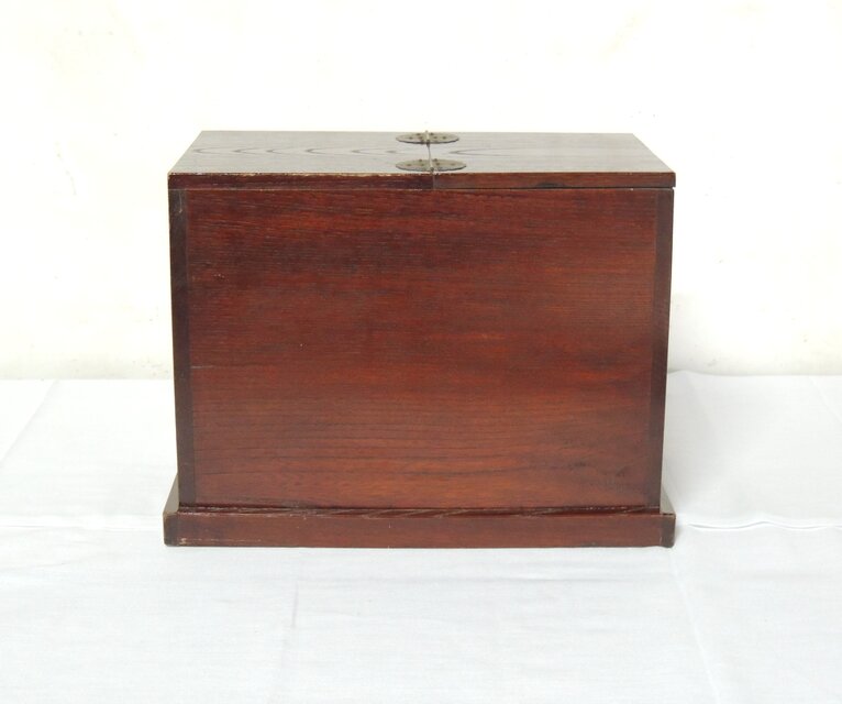 漆塗裁縫箱 | iichi 日々の暮らしを心地よくするハンドメイドや