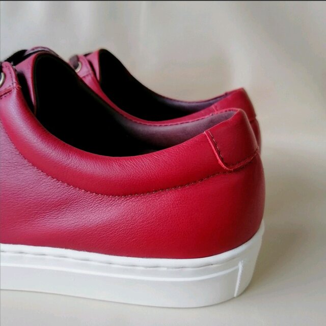 本革スニーカー レッド 丈夫で柔らかいレザー採用 | iichi 日々の