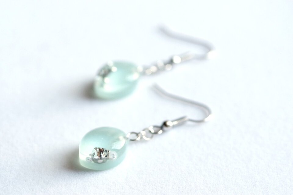 レジンアート　マーキスピアス〈青い幻影〉