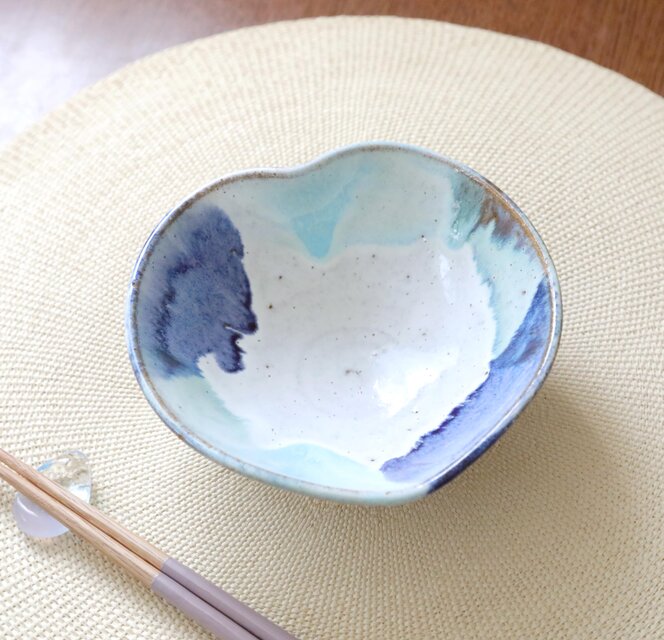 涼やかブルーグリーン にじみ模様の木の葉鉢