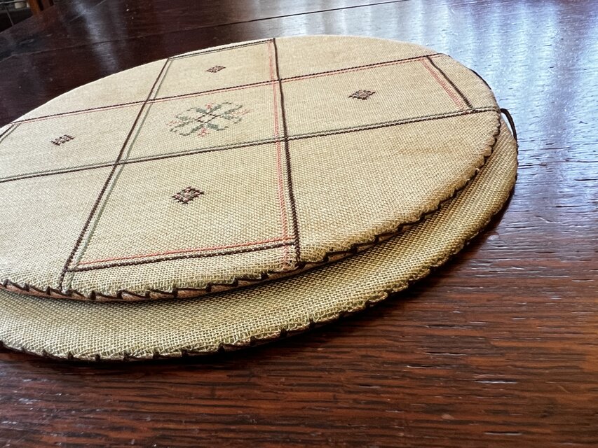 ハンドメイドのドイリーやパーツのホルダー