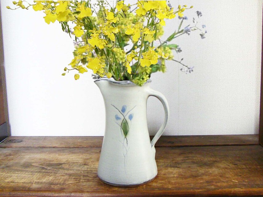 草花文ピッチャー（三彩）16cm