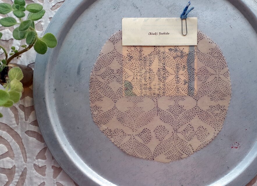 みつろうエコラップ マルＭ：ピンク色 ドット柄 点画〈インド綿 ブロックプリント コットン100% エコラップ〉