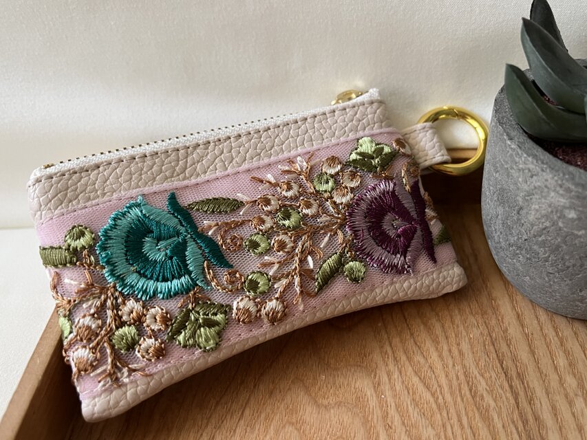 両面インド刺繍ポーチ 10cm フェイクレザー カラビナ③ | iichi 日々の