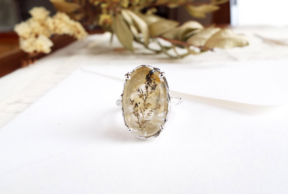 【一点物】デンドリティッククォーツのリング（リラ）