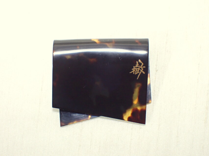 K18 刻印　帯留め　美品　蒔絵アンティーク懐古調 本べっ甲 螺鈿 蒔絵 竹 雀 アンティーク帯留 K18ブローチ | 結antiques