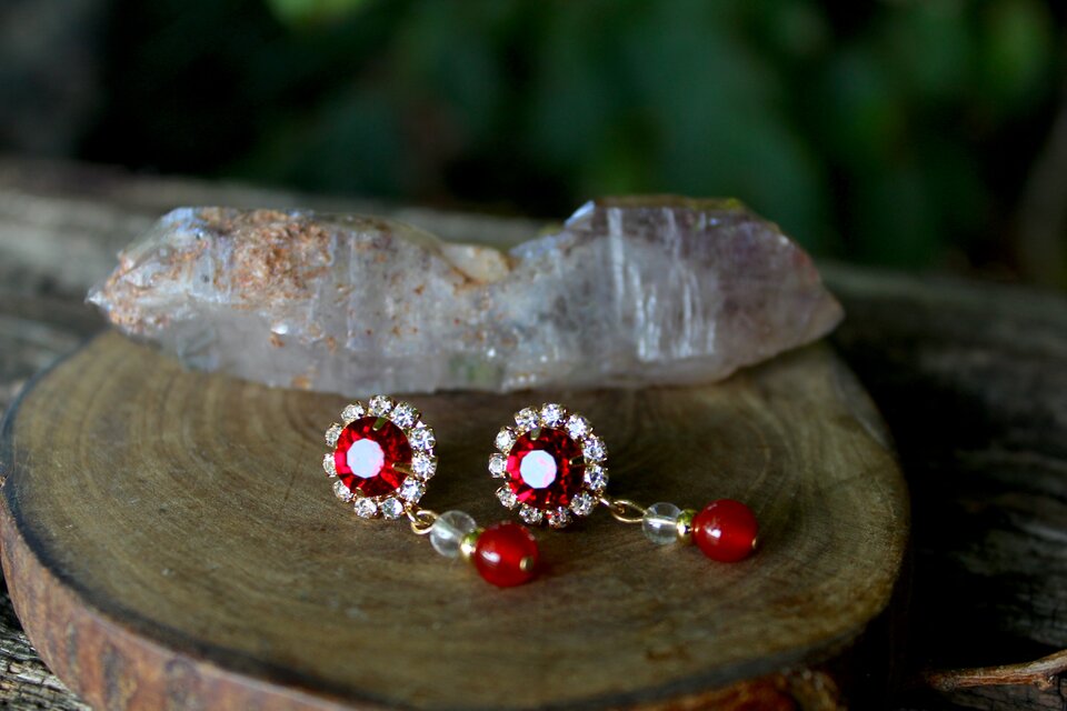 レッドラインストーンピアス カーネリアン | iichi 日々の暮らしを