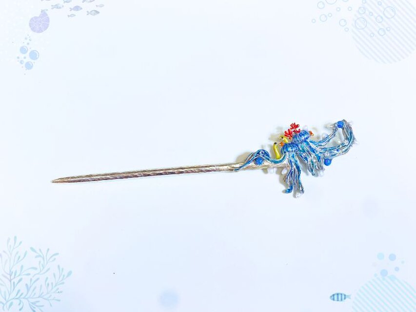 オーダーメイドのかんざし - 海の愛らしい生き物を取り入れたデザイン