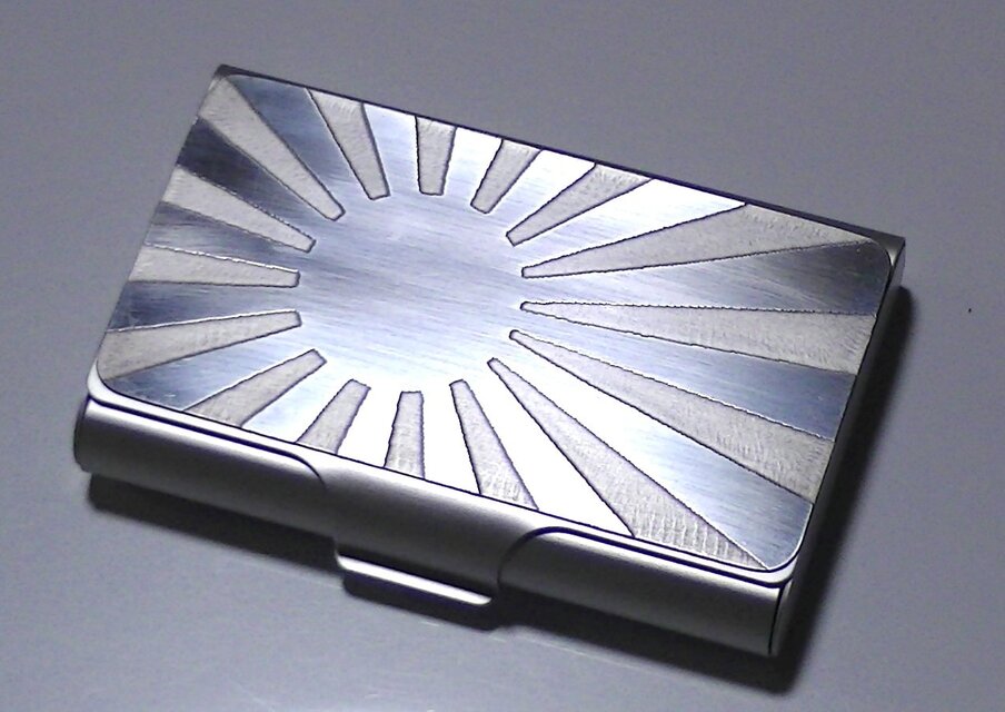 旭日旗　彫金　名刺45枚収納タイプケース　ポリッシュ仕上げ