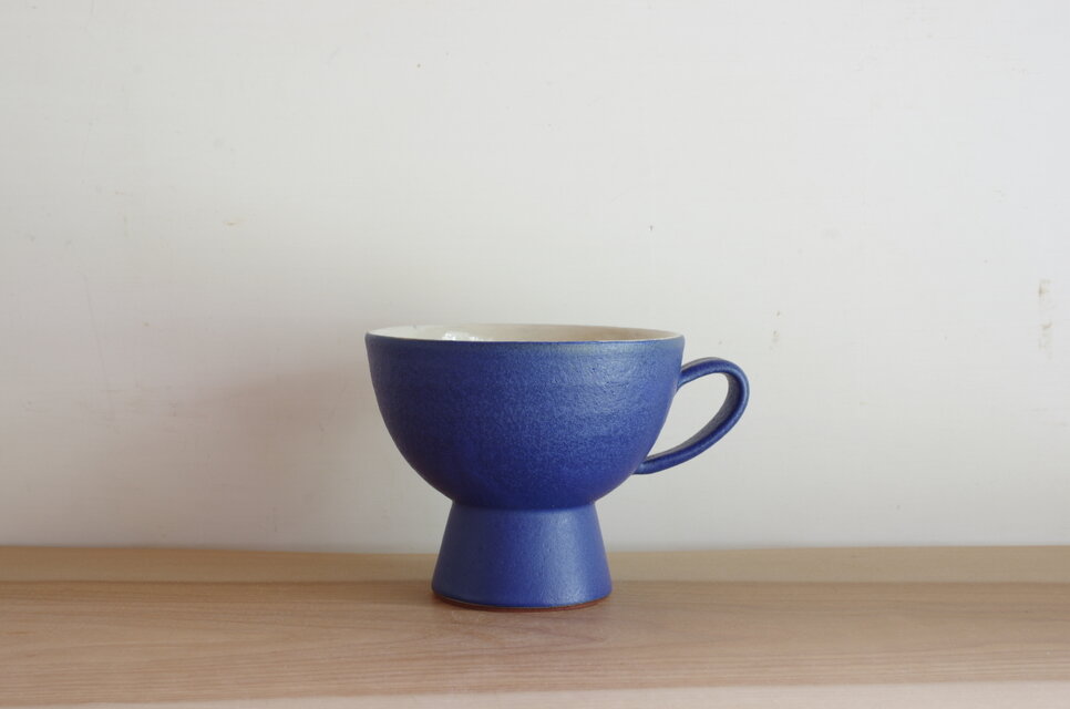 ティーカップ・丸・マット・青紫