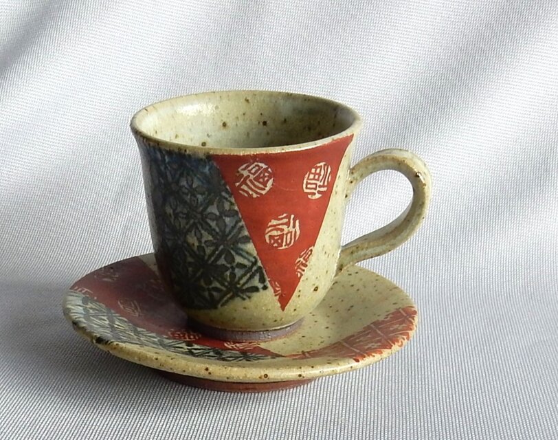 赤絵銀彩染付文珈琲碗皿