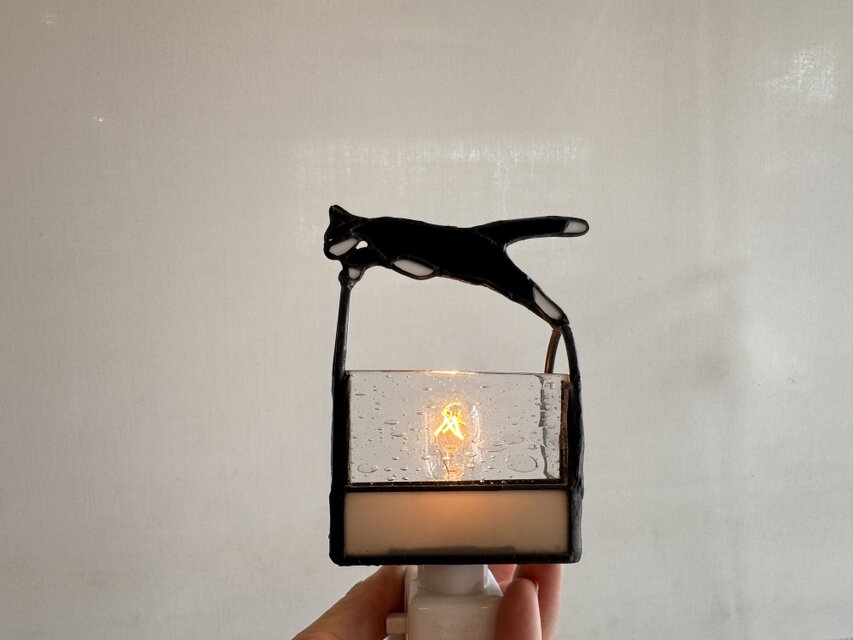 Chat noir 黒猫　おやすみライト　希少ガラス　インテリア照明 Chat noir 黒猫 おやすみライト 希少ガラス インテリア照明 | iichi