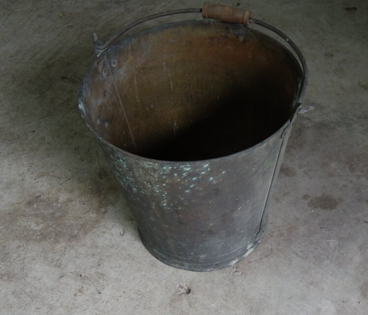 アンティーク　銅製　味わい深いバケツ てづくり 銅バケツ | iichi 日々の暮らしを心地よくするハンドメイドや