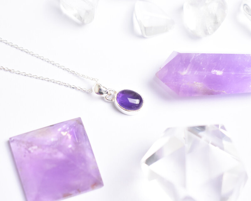 深みある紫が美しい、アメジストの一粒シルバーネックレス　シルバー925　天然石　アメシスト