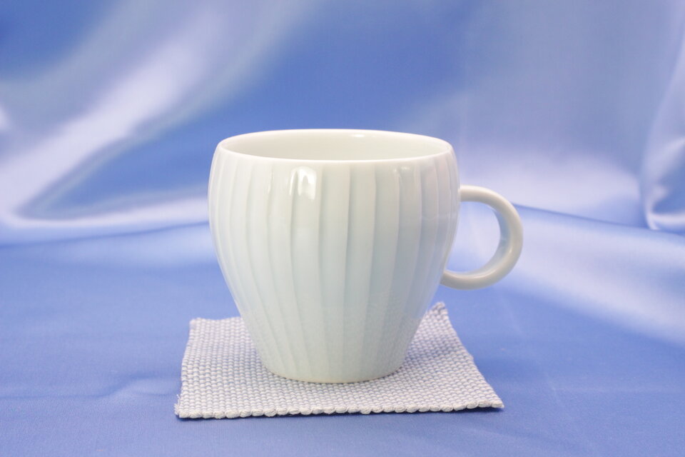 青白磁マグカップ