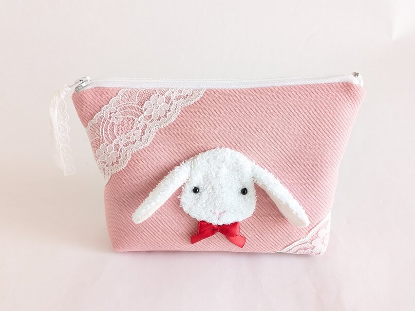 ふわふわうさぎのポーチ（ピンク） | iichi 日々の暮らしを心地よく
