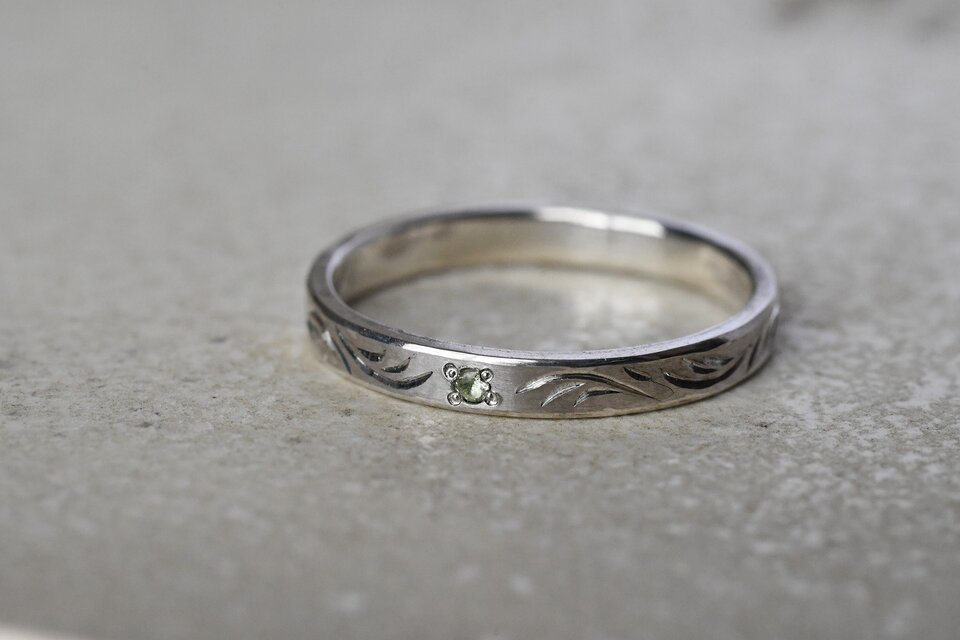 風に揺れる〜ペリドット〜