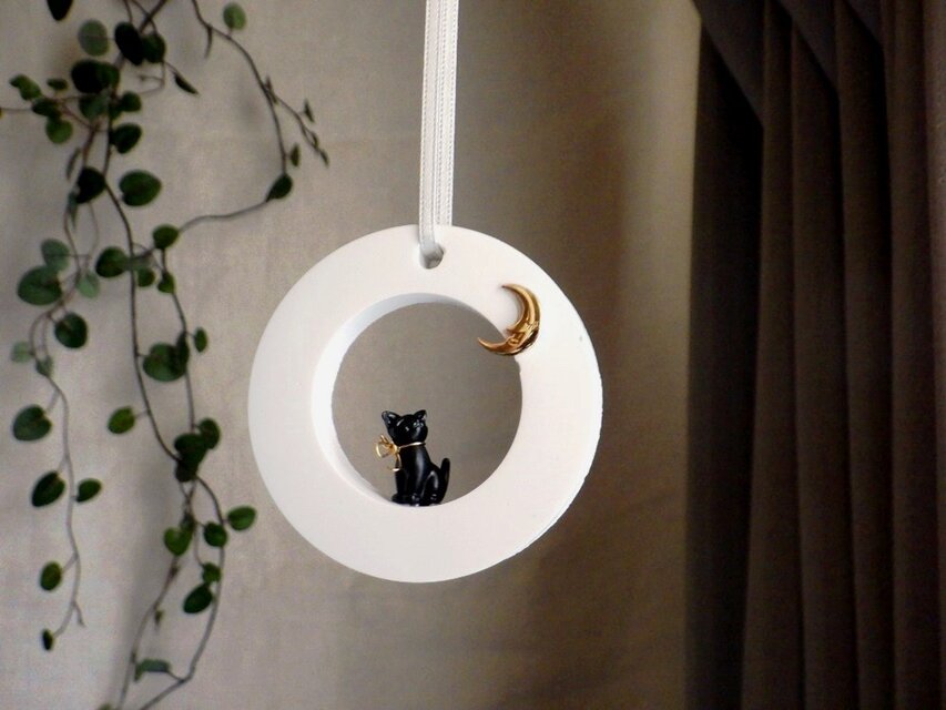 オーナメントのアロマストーン ■ 月と猫のいる風景 子猫 ■ 黒猫