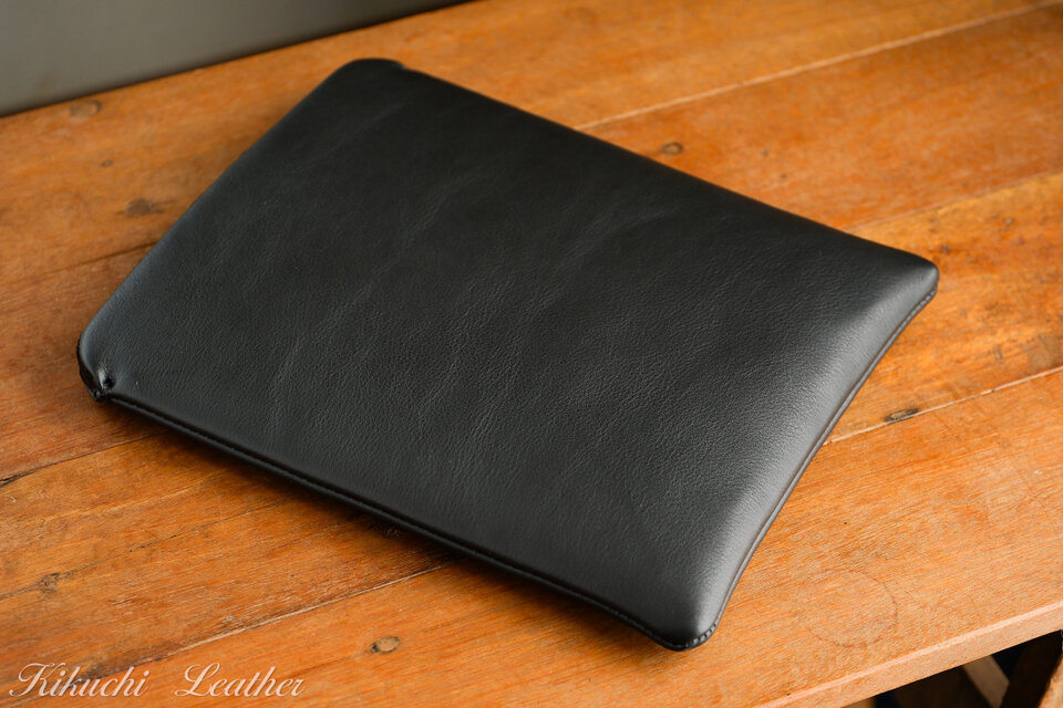 【新品】Apple 純正 12.9インチiPad Pro用 レザースリーブ WATERPROOF LEATHER》本革レザースリーブケース iPad Pro 12.9・13