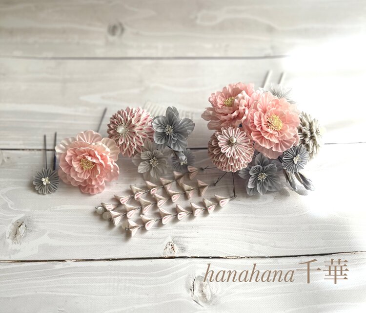 つまみ細工成人式・婚礼用髪飾り　「彩雲」