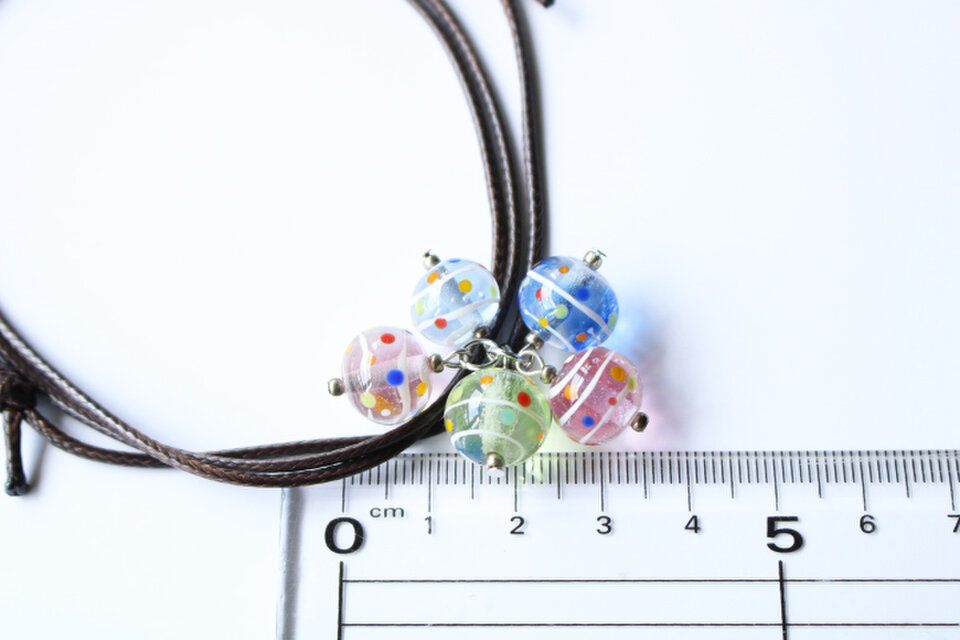 リクエスト品　のほほん様 ヨーヨー(水風船)のとんぼ玉ガラスペンダント | iichi 日々の