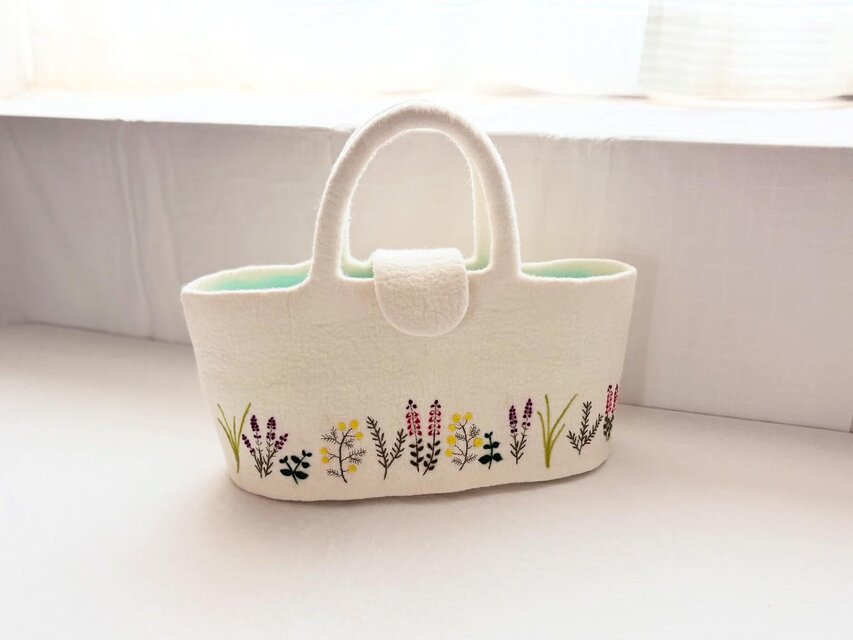 羊毛刺繍フェルトバック/ Herbs